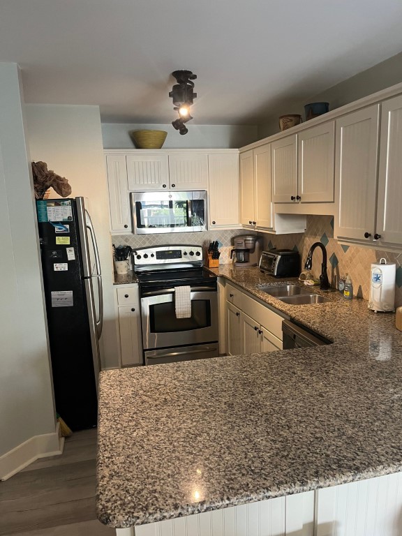 3-Apr 25, 2023 21-55-20-N77q