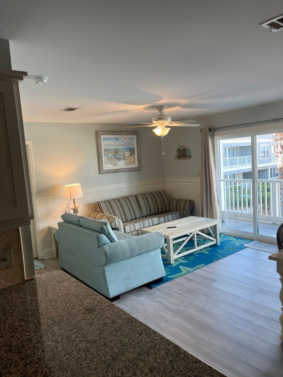 7-Apr 25, 2023 21-55-50-R521